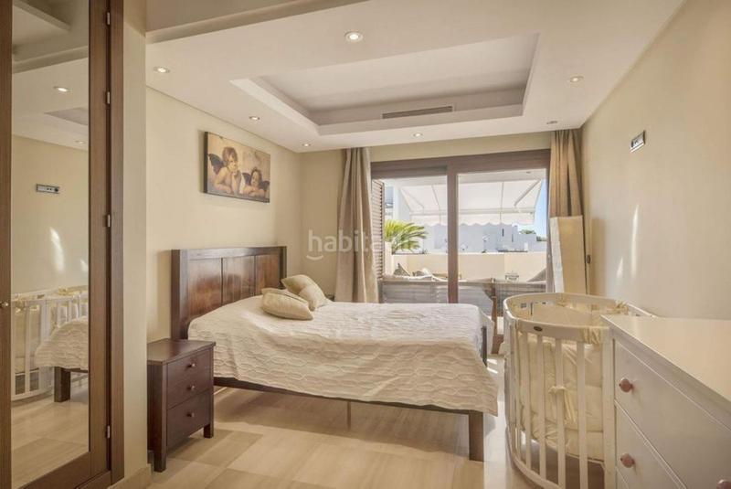 Foto 41233b50-4f44-4239-b281-1e4e6c15c41c. Rent penthouse in urbanizacion isabel garden 1 in Estepona