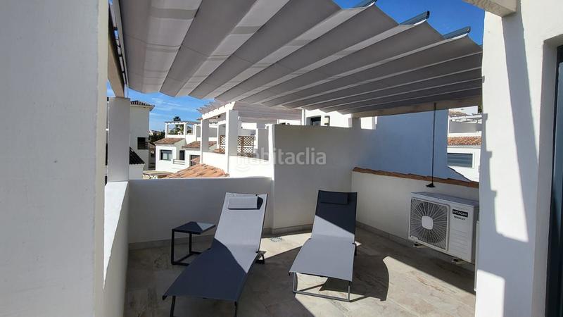 Foto 8e01a1ba-38dd-4aa4-b9b1-fca33e4358bf. Rent semi detached house in Nueva Atalaya Estepona