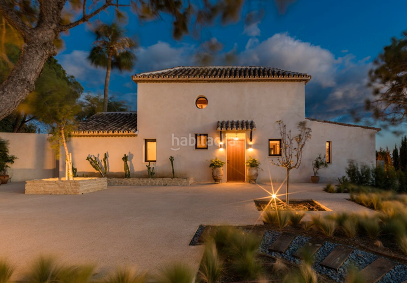 Foto 0a02e81b-e7fc-495c-98c8-3d703fcb4e9c. Chalet increible villa en venta en altos de Estepona Estepona
