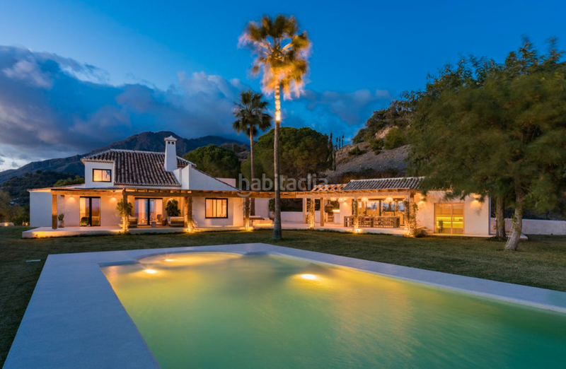 Foto 1ad5de19-0f1a-41ba-95a4-96ef9f498f62. Chalet increible villa en venta en altos de Estepona Estepona