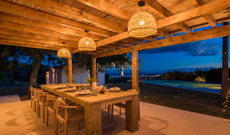 Foto f9a71f50-e71e-4245-8edb-c2fcc7aa695a. Chalet increible villa en venta en altos de Estepona Estepona