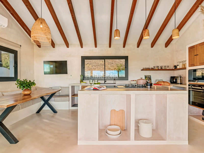 Foto ff548686-51b6-4d7f-accb-fc28743e1702. Chalet increible villa en venta en altos de Estepona Estepona