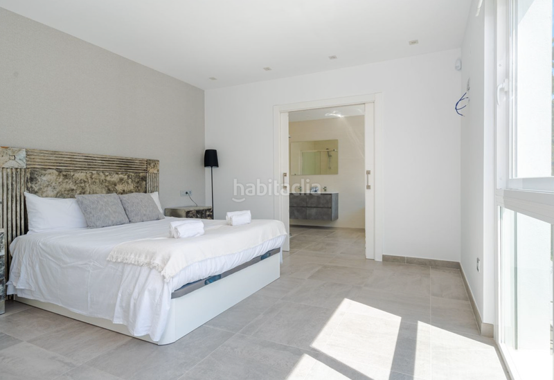Foto d31e90a3-626b-467b-9113-fbd80984f80e. Chalet avec parking piscine dans Las Brisas Marbella