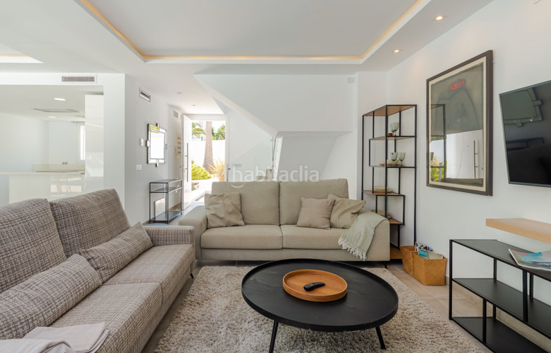 Foto f1e3d7b0-b174-49b1-9d4e-7279add09fee. Chalet avec parking piscine dans Las Brisas Marbella