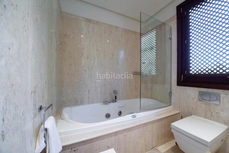 Foto 1ef94dd7-77ce-48cf-a4e3-1d57962fbee3. Appartement dans avenida del carmen 89 dans Seghers Estepona