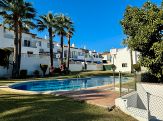 Maison jumelée  N/a. Casa adosada en venta en cancelada