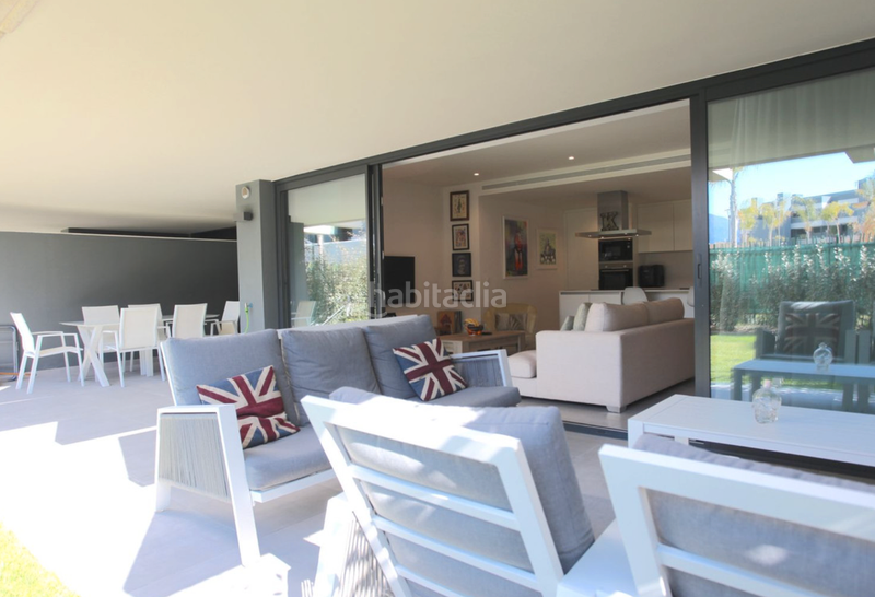 Foto 3f2bd913-3830-4b4b-aace-fca796a25f66. Erdgeschoss mit pool in La Concha - Resina Golf Estepona