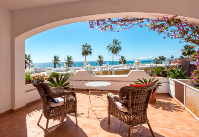 Foto 93267c83-d986-485e-867d-0f6e27446c57. Casa a schiera con camino piscina in Guadalobón Estepona