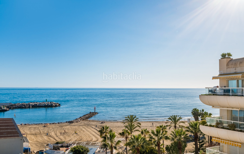 Foto 207d5059-0e41-44cd-bfab-f924a45ff036. Apartamento piso en venta en primera linea en Playa Bajadilla - Puertos Marbella