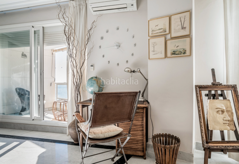 Foto c1b8f82b-d0e2-4ef1-be8e-242cfe6c499a. Apartamento piso en venta en primera linea en Playa Bajadilla - Puertos Marbella