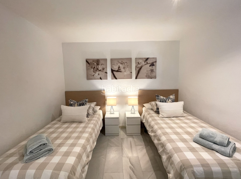 Foto 0fdb33ba-16fb-4c42-97d9-9ddecbe921fa. Ático  frente al mar en elviria, en Real de Zaragoza Marbella