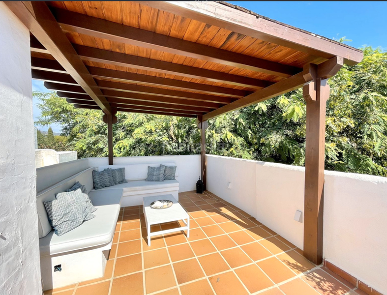 Foto 81072eed-b1ed-46d8-bdc2-91a6446c9a0b. Ático  frente al mar en elviria, en Real de Zaragoza Marbella