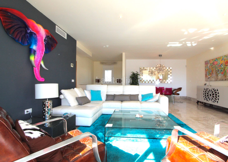 Foto 19db8191-dc46-4613-8380-ce5cd41f6c10. Casa aparellada amb aparcament piscina a Santa Clara Marbella