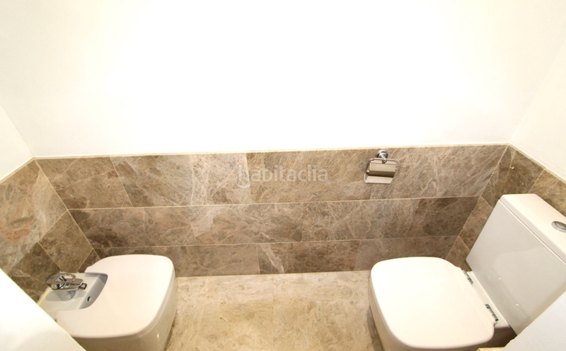 Foto 39d68aef-f410-4b21-976f-39d722527953. Casa aparellada amb aparcament piscina a Santa Clara Marbella