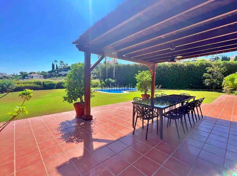 Foto 39b0fbaa-c361-4dc0-84a8-f294ef125996. Casa amb aparcament piscina a los arqueros - puerto del almendro Benahavís