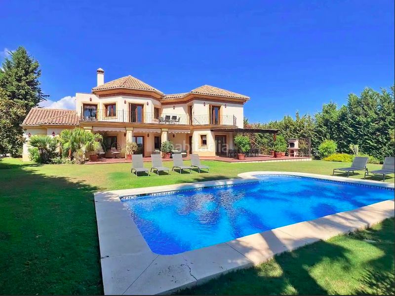 Foto 3c5a0f25-b934-47fa-bbc3-44ce4c0abd1c. Casa amb aparcament piscina a los arqueros - puerto del almendro Benahavís