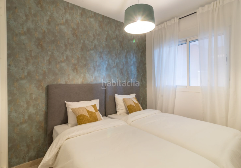 Foto 4c68ce0c-bea9-457c-9545-8c42d5bd30fd. Casa adossada amb xemeneia piscina a La Duquesa Manilva