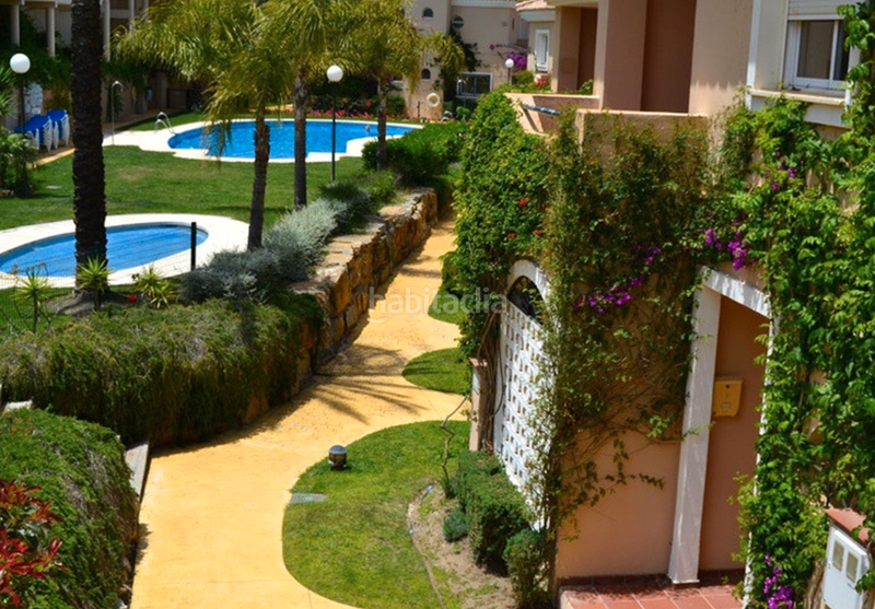 Foto 62693b65-f7de-475a-9664-ddf383086421. Casa adossada amb xemeneia piscina a La Duquesa Manilva