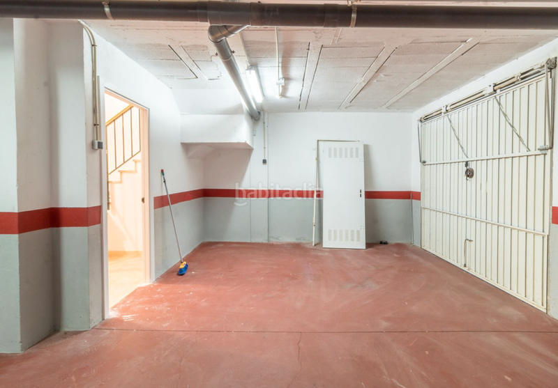 Foto 85ee03c8-abbc-4ce1-b4f7-8825586ffd8b. Casa adossada amb xemeneia piscina a La Duquesa Manilva