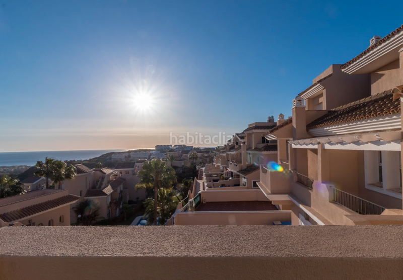 Foto 9a44869b-b3c3-4edd-affb-eeaf08fd69c3. Casa adossada amb xemeneia piscina a La Duquesa Manilva