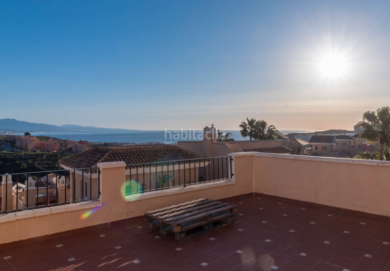 Foto b224fdc0-222c-447f-97a6-64115aa12840. Casa adossada amb xemeneia piscina a La Duquesa Manilva