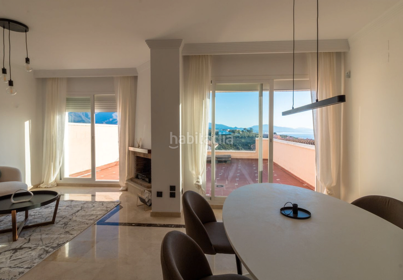 Foto d7720bc1-f06a-43f2-9f40-a20bfce6efe9. Casa adossada amb xemeneia piscina a La Duquesa Manilva