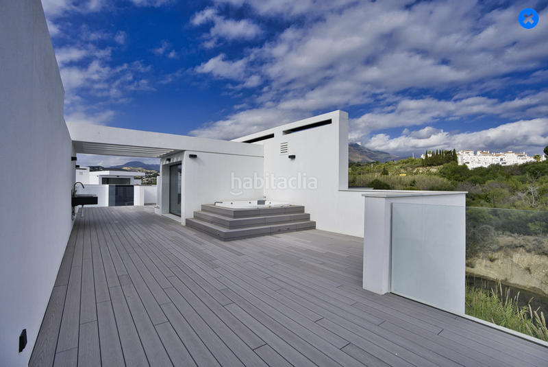 Foto 47906812-0777-43be-807c-844ffa01f3ac. Affitto casa a schiera con parcheggio piscina in puerto de Estepona Estepona