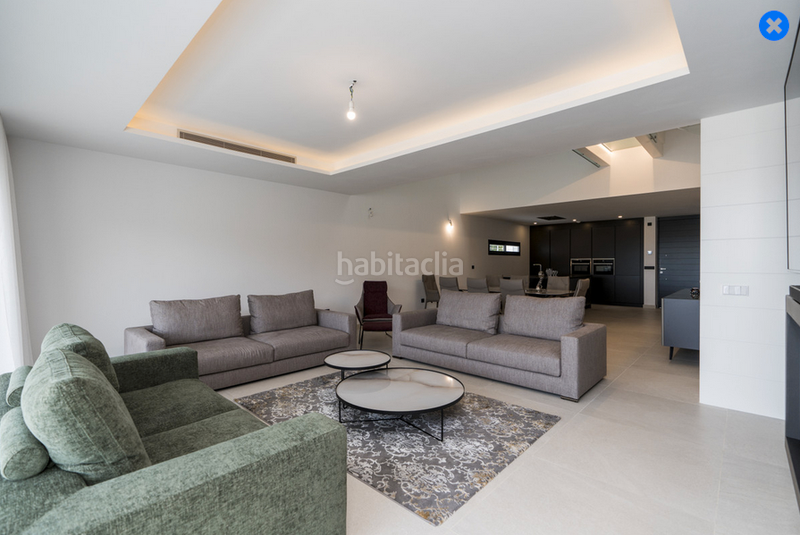 Foto 296bbb3c-3e4c-4f64-a3ff-5d538aed2ec4. Rent semi detached house with parking pool in puerto de Estepona Estepona