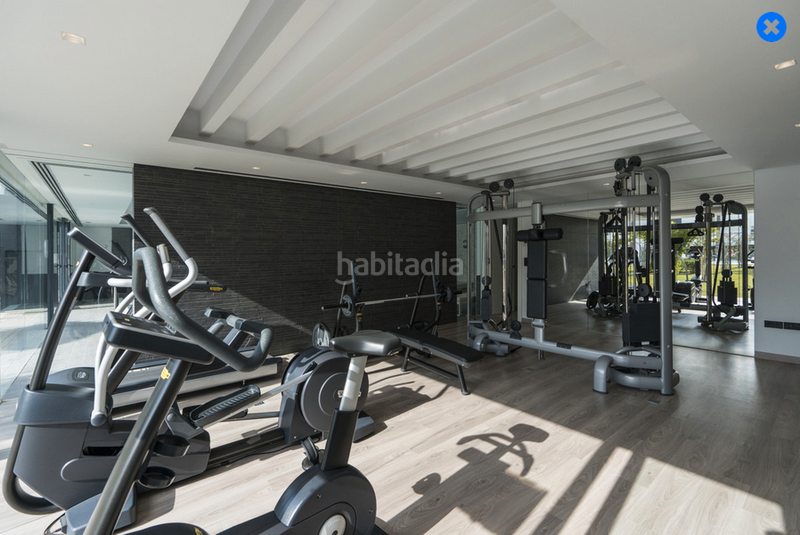 Foto 2a4ccf03-51a4-4235-b6ce-6c2514e4152d. Rent semi detached house with parking pool in puerto de Estepona Estepona