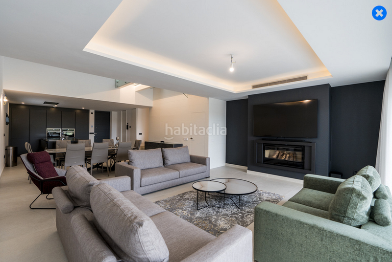 Foto 35139f50-f8e2-4175-b3e2-c6b7c28cb436. Rent semi detached house with parking pool in puerto de Estepona Estepona