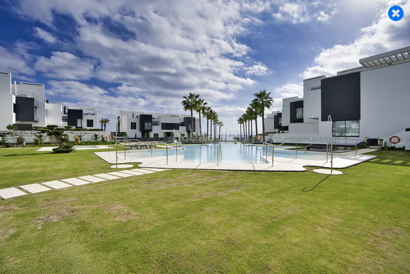 Foto d5588b32-29ee-4aca-8e54-42960d620ebb. Rent semi detached house with parking pool in puerto de Estepona Estepona