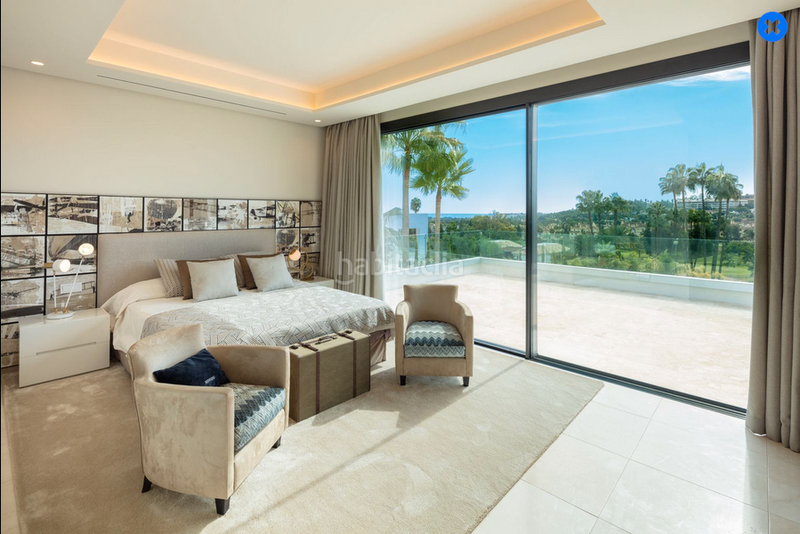 Foto 4860b863-47e1-4e2a-b58e-2967344220a8. Lloguer casa amb aparcament piscina a Las Brisas Marbella
