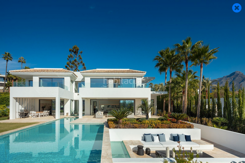 Foto a4bc543a-f08a-4cc4-a2cb-4c909279bb3d. Lloguer casa amb aparcament piscina a Las Brisas Marbella