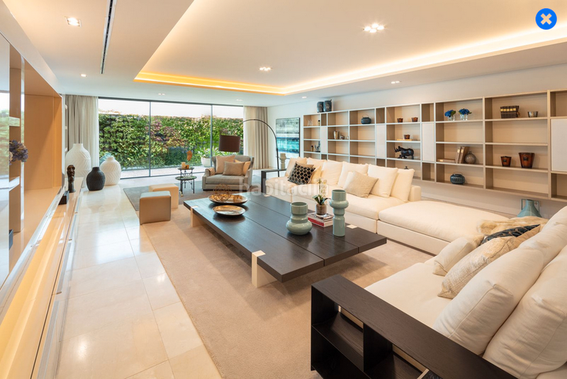 Foto c19fbbcb-7ab0-4e65-a747-335200f291c1. Lloguer casa amb aparcament piscina a Las Brisas Marbella