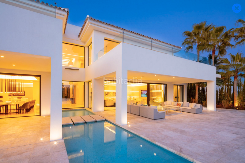 Foto dfbb07b5-9ca8-4d1f-a1a7-c3201073a3c7. Lloguer casa amb aparcament piscina a Las Brisas Marbella