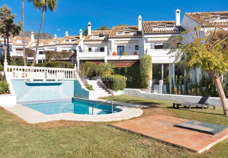Foto 1ca3c56f-826c-472f-ac87-834b679039f3. Casa a schiera in Sierra Blanca Marbella