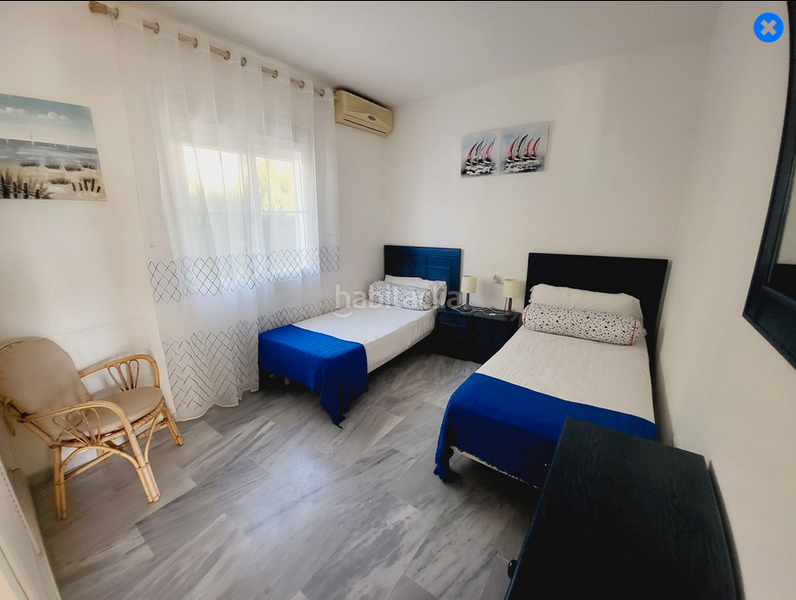 Foto 5e81e309-8aa2-46b2-9a6e-6008ca3d21ec. Casa adossada amb aparcament piscina a Cabopino - Artola Marbella