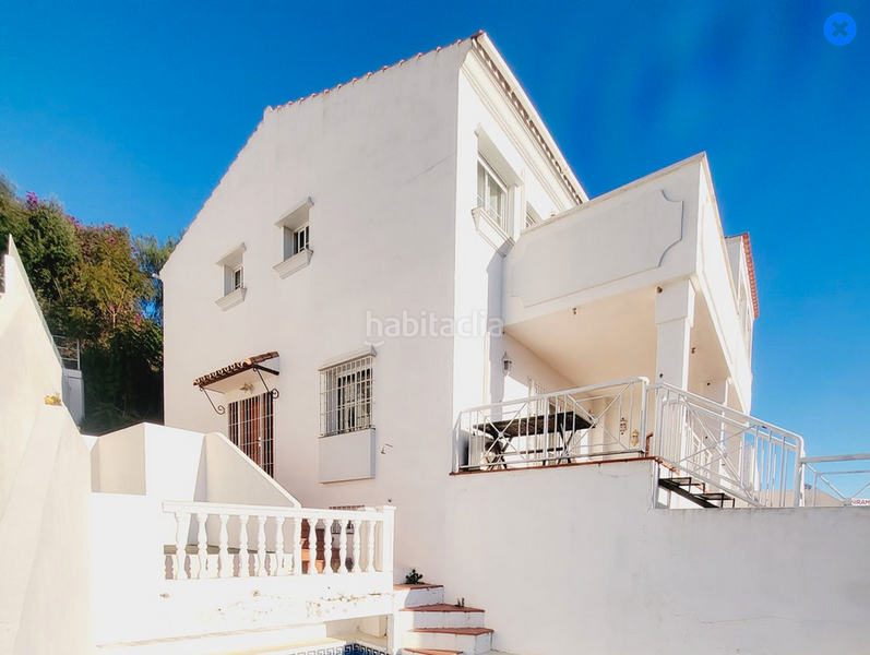 Foto b78a6ca0-f0aa-4de5-9f87-d1825c033d16. Casa adossada amb aparcament piscina a Cabopino - Artola Marbella