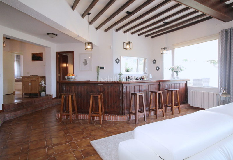 Foto 55dc4a4b-0ddf-4dba-abf8-76b6f6a38e31. Chalet with fireplace parking pool in Coín