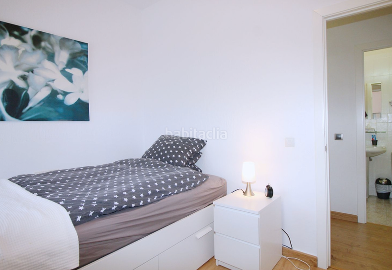 Foto c8b7aa3d-6075-465b-a28f-ff276ff6a1d9. Chalet with fireplace parking pool in Coín