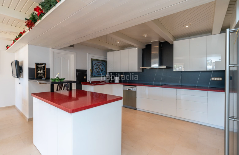 Foto 1dfec813-34cc-45e0-b27f-749183b25a3d. Chalet avec cheminée parking piscine dans San Pedro de Alcántara Pueblo Marbella