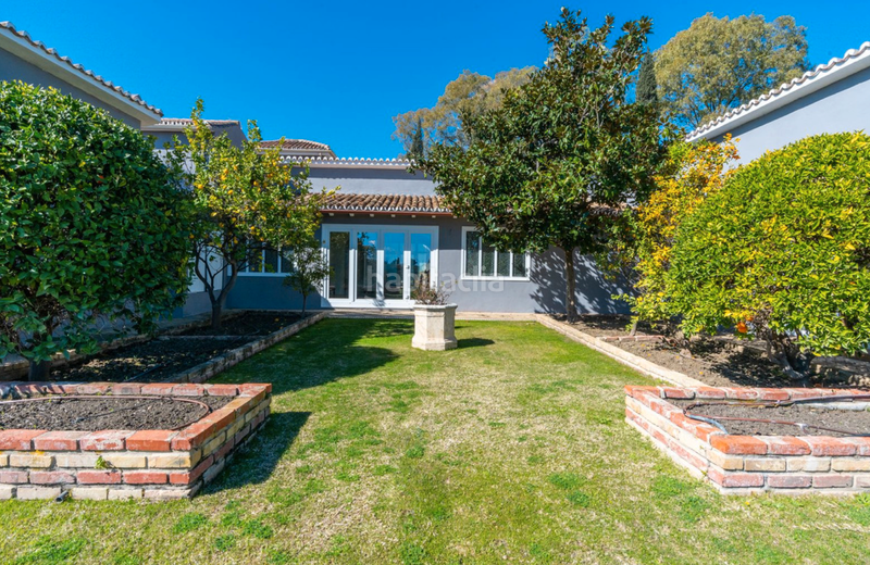 Foto 4a5c87f7-9ddc-44f4-8416-2312db6c54cb. Chalet avec cheminée parking piscine dans San Pedro de Alcántara Pueblo Marbella