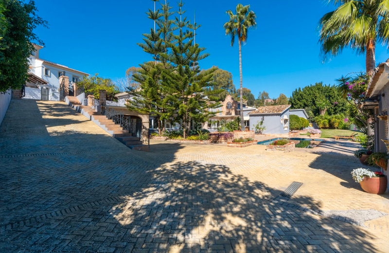 Foto 55fc6504-f298-4070-bee0-0824c6d113b5. Chalet avec cheminée parking piscine dans San Pedro de Alcántara Pueblo Marbella