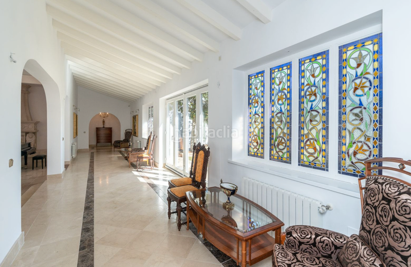 Foto 562ce2a4-eed7-4b3a-b27e-16508d299ba1. Chalet avec cheminée parking piscine dans San Pedro de Alcántara Pueblo Marbella