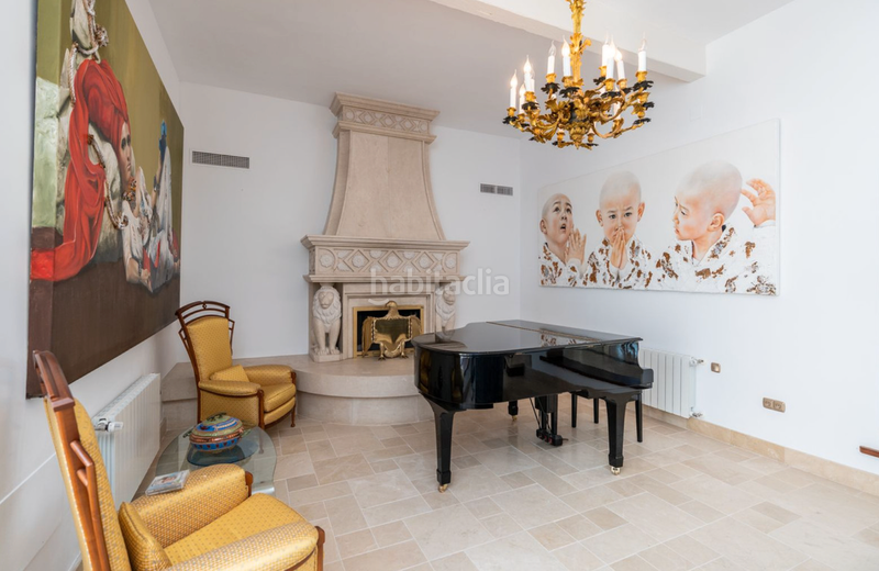 Foto 862e9dca-88ff-441e-aba4-818a0cc466bc. Chalet avec cheminée parking piscine dans San Pedro de Alcántara Pueblo Marbella