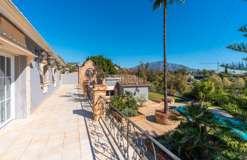 Foto 9919520d-7899-4aa3-a5bf-d873a70a820d. Chalet avec cheminée parking piscine dans San Pedro de Alcántara Pueblo Marbella