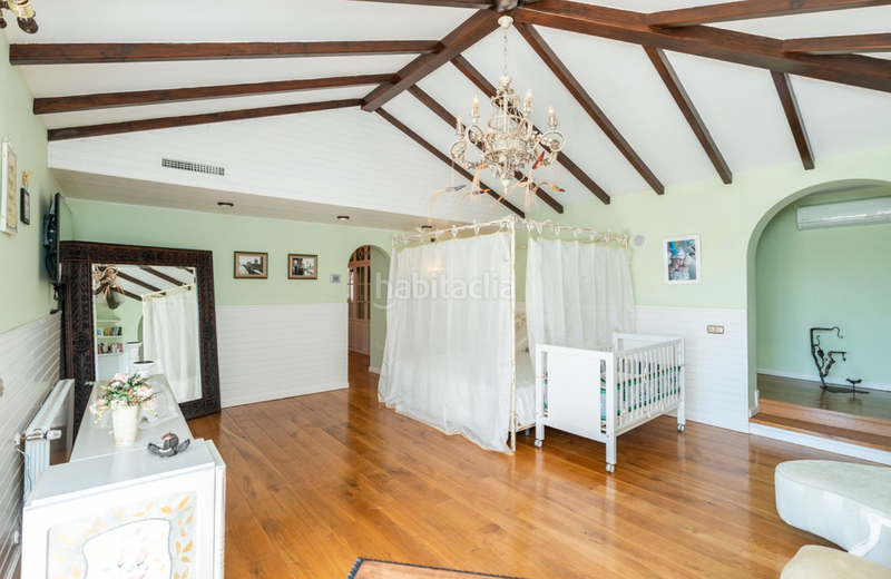 Foto aee13824-8c42-43b2-931a-d170536a135c. Chalet avec cheminée parking piscine dans San Pedro de Alcántara Pueblo Marbella