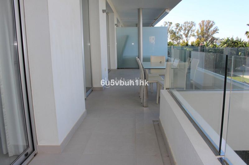 Foto 1bb6fd81-850b-4e40-b338-be16ef9e525c. Piccolo appartamento con piscina in Bel - Air Estepona