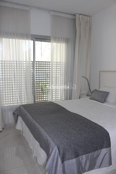 Foto b5a4a958-8071-47d0-b6a6-5d4ecbac54e1. Piccolo appartamento con piscina in Bel - Air Estepona