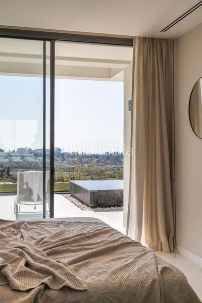 Foto 3c6def75-aa07-4ce1-b2d2-0d7ca441cfe9. Attico in El Paraíso Benahavís